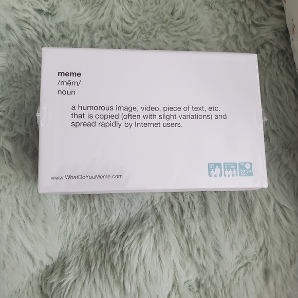 What Do You Meme Party Card Board Game - Picture 5 of 6